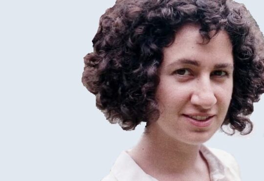 Folter und über 1.000 Stunden Verhör – Ich werde Patin von Niloufar Bayani Bild vlnr: Niloufar Bayani, Tabea Rößner Copyright: Internationale Gesellschaft für Menschenrechte (IGFM)