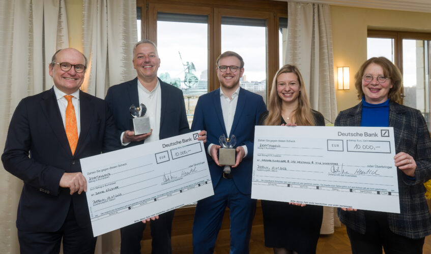 Verbraucherjournalistenpreis 2023 Bild vlnr: Daniel Güldner, Hannes Munzinger, Tabea Rößner Copyright Thomas Rafalzyk