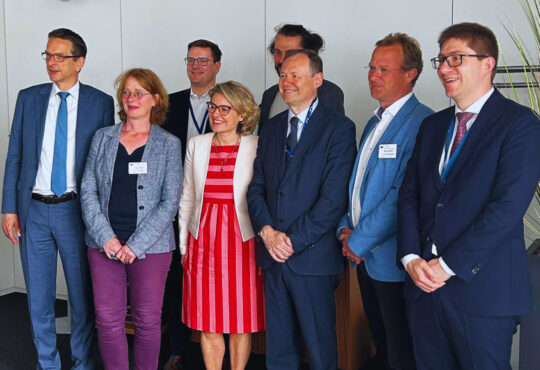 Digitalisierung - von Berlin nach Brüssel und zurück Bild vlnr: 2. v.l. Tabea Rößner, 5. v.l. Andreas B. Bacherle, 2. v.r. Maik Außendorf - Rest unbekannt Copyright Tabea Rößner
