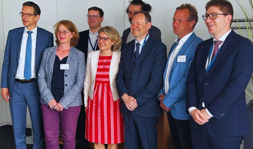 Digitalisierung - von Berlin nach Brüssel und zurück Bild vlnr: 2. v.l. Tabea Rößner, 5. v.l. Andreas B. Bacherle, 2. v.r. Maik Außendorf - Rest unbekannt Copyright Tabea Rößner